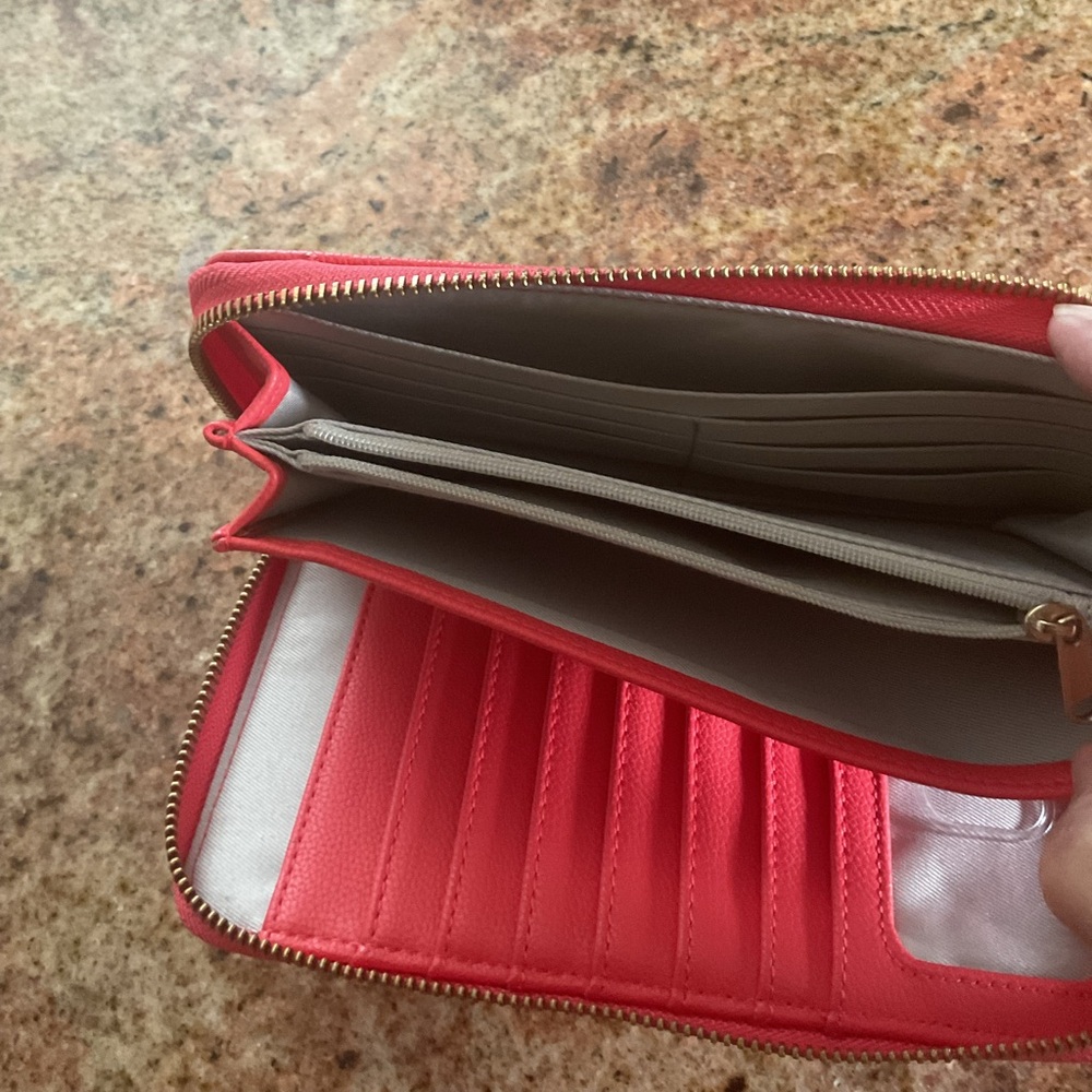 Thirty-One Slim Wallet  & Wristlet Strap Coastal Coral Pink Smooth Pebbled - Picture 4 of 6